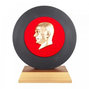 Çağdaş Atatürk Kabartmalı Plaket Çağdaş Atatürk Kabartmalı Plaket